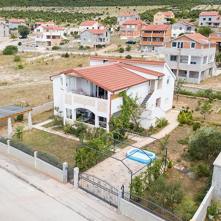 Apartment Larisa Gornji Karin Luaran gambar